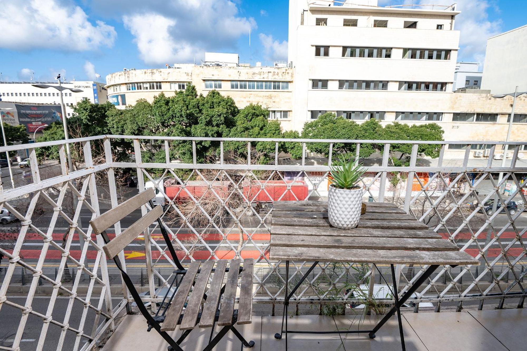Godson Down Town Hotel Haifa Buitenkant foto