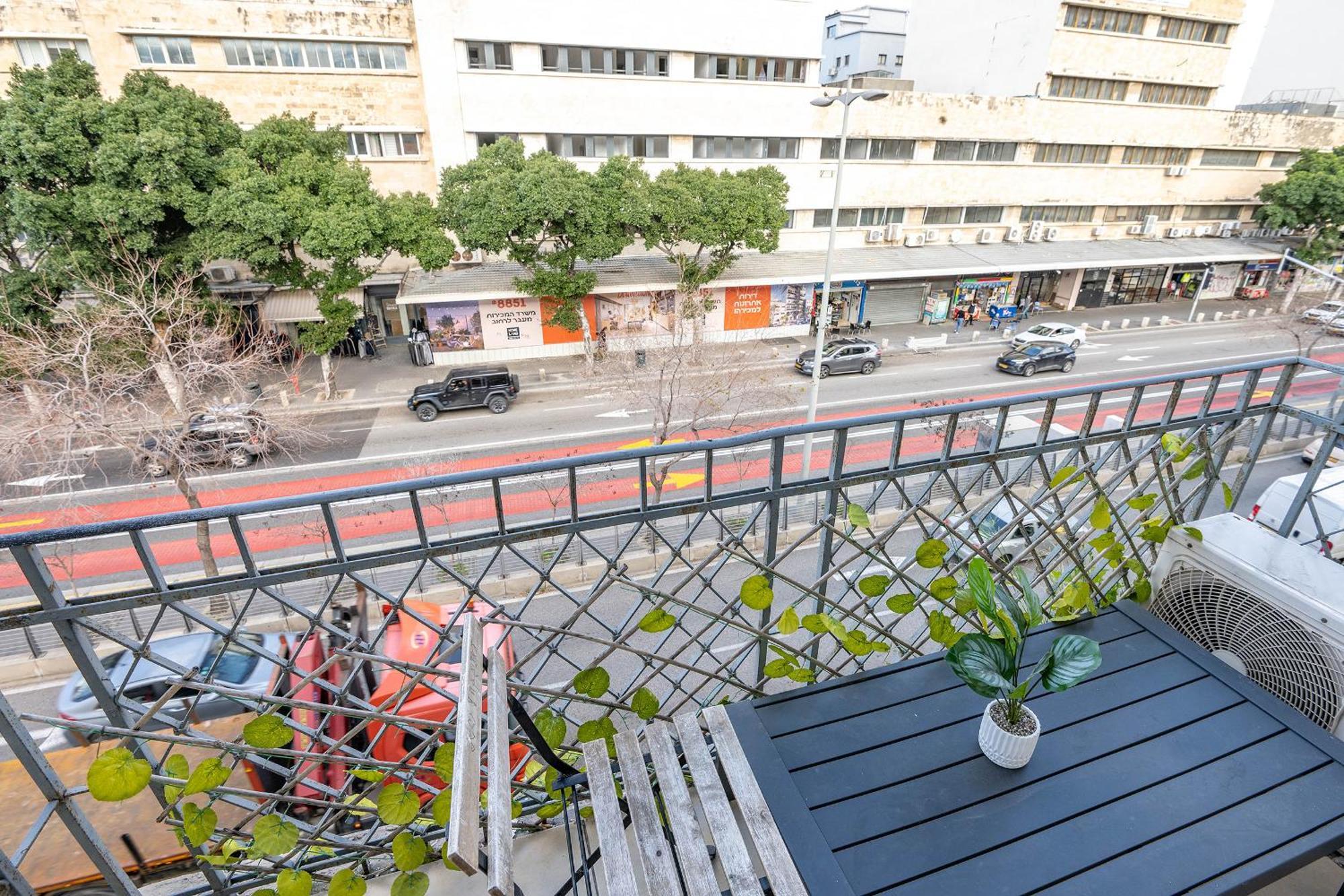 Godson Down Town Hotel Haifa Buitenkant foto